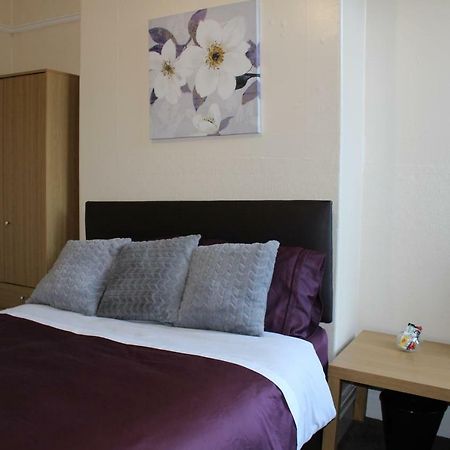 John St Town House - Self Catering - Guesthouse Style - Great Value Family And Double Rooms Workington Esterno foto