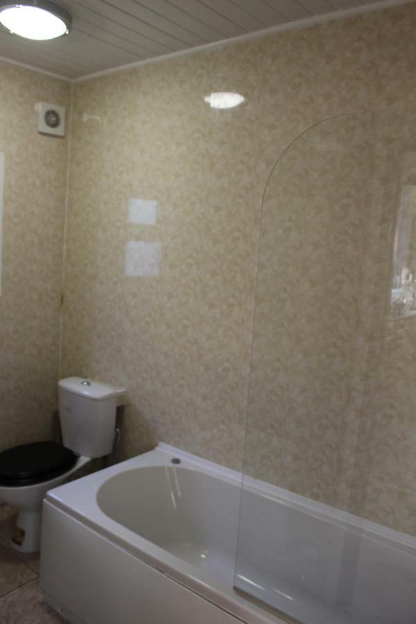 John St Town House - Self Catering - Guesthouse Style - Great Value Family And Double Rooms Workington Esterno foto