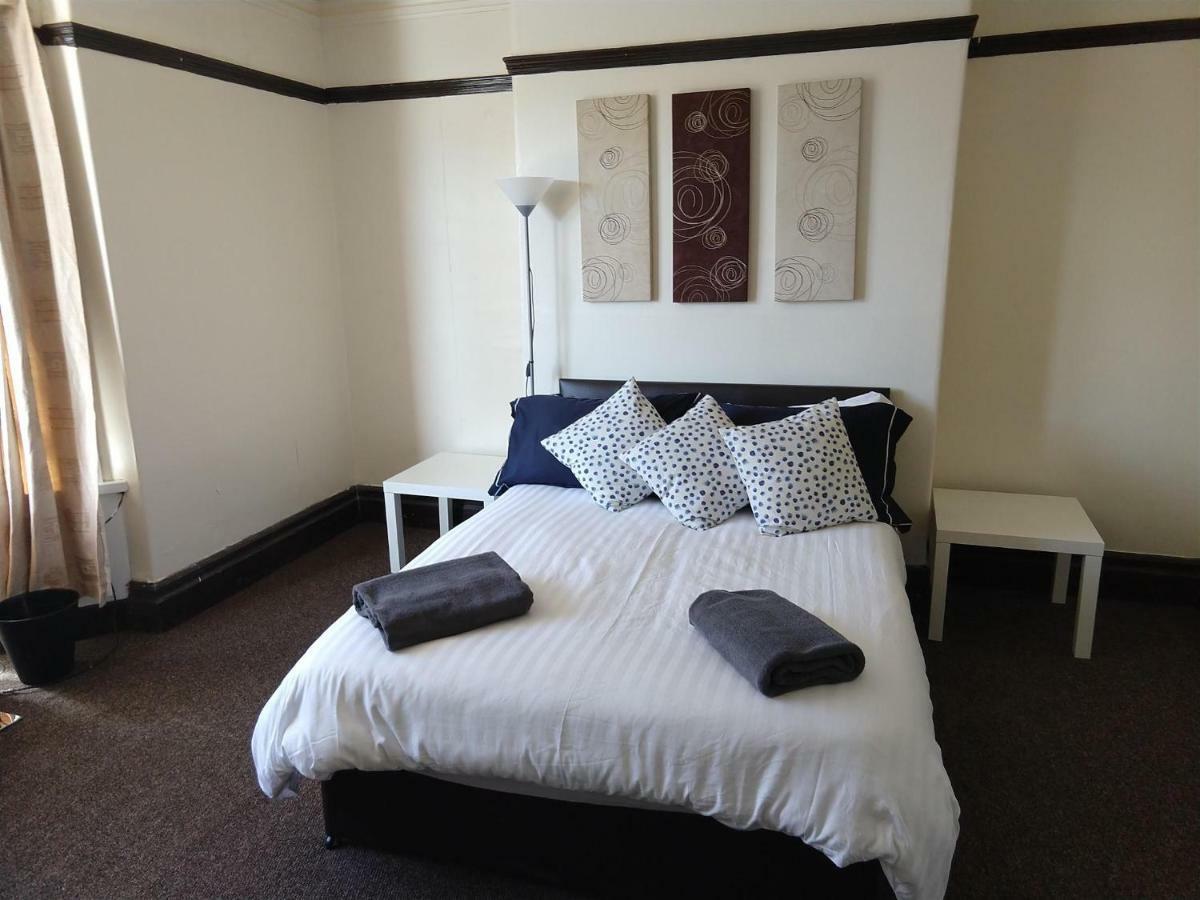John St Town House - Self Catering - Guesthouse Style - Great Value Family And Double Rooms Workington Esterno foto